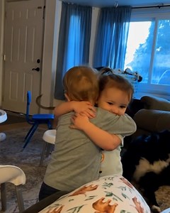 9.1M views · 418K reactions | Sometimes, all you need is a hug! 殺 | Lessons Learned In Life | Facebook