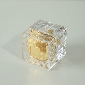 [Hot Item] Highly Transparent Acrylic Display Box for Clear and Elegant Presentation