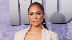 Jennifer Lopez fans police her for altered face shape: 'How sad'