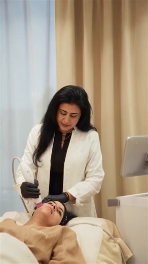 Biolite Aesthetic Clinic LLC on Instagram: "Elevate your skin’s story with Thermage FLX. A single non‑invasive session at Biolite that safely heats the deep dermal layers to stimulate collagen renewal. From jawline and neck to eyes and body, it lifts, tightens and redefines contours with zero downtime. Instant firming, lasting transformation—and why celebrities love it. 📍 Visit Biolite to start your skin-lifting journey."