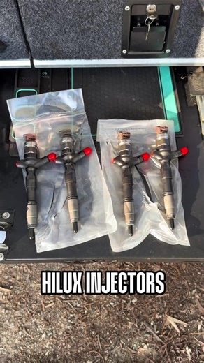 Replacing Diesel Injectors in Toyota Hilux 1KD-FTV
