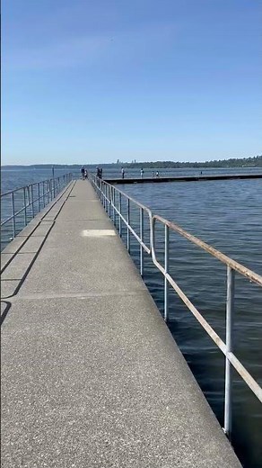 Walking in the middle of lake 😳 #seattle #travel