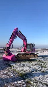131K views · 6K reactions | Waitings' new JCB 220X with NOX tiltrotator, Xwatch, Titus bucket in pink to support various cancer charities and hospices in and around Cumbria. Read more about it in the latest issue of Earthmovers magazine. | RPA Media | Facebook