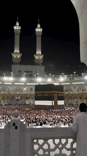 12K views · 2.8K reactions | #hajj #hajj2025 #viralpost #trending #viral #islam #fyp #JummahMubarak #photography | Faith & Peace | Facebook