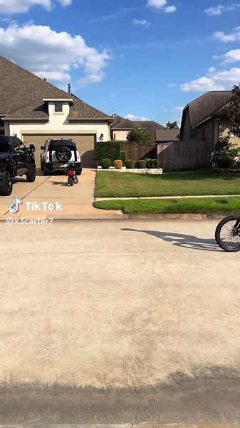 Mastering the Art of Wheelies on a Motorbike