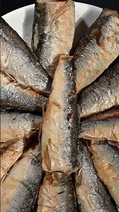 Fried Small Fish Spinning | Food Close-Up