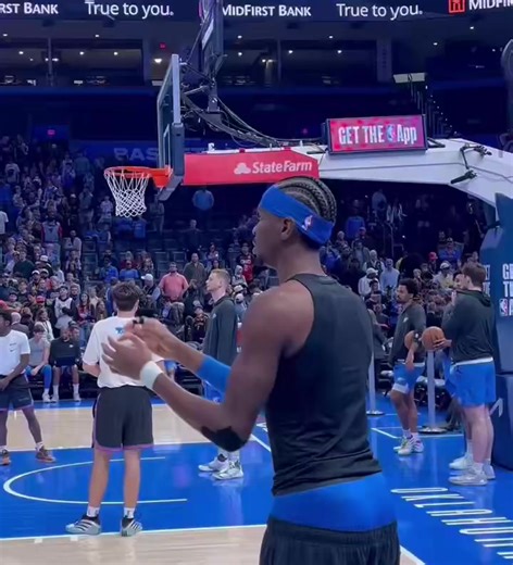 Hot Guys Sagging on Instagram: "Do you like a sagging basketballer?😍😍😍 #hotguy #saggingpants #sagger #sagging #gangster #thick"