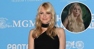 Anna Faris Naked in Super Bowl 2023 Ad: Commercial Photo