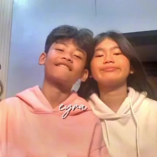 Chloe and Yeahbert: Fun Moments with Wallad