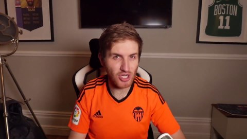 FIFA 20 unlimited contract glitch?