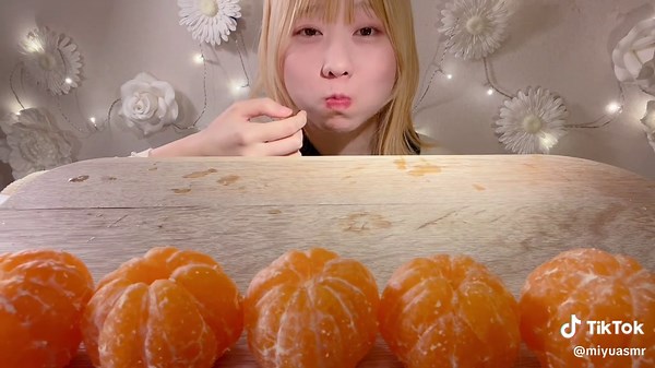 Delicious Mandarin Orange ASMR Mukbang
