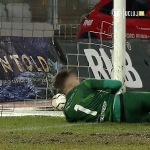 97K views · 734 reactions | 朗 Începem săptămâna cu golul de trei puncte înscris de Gabi Tamaș în fața Ripensiei.  #UeștiTU | FC Universitatea Cluj | Facebook