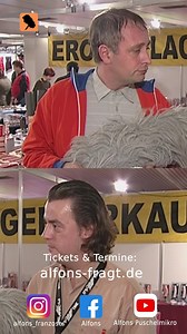 Alfons auf der Erotik-Messe mit Puschelmikrofon und den klassischen Verbraucherfragen im Gepäck😬 #alfons #alfons_franzose #comedy #umfrage #puschelmikrofon | Alfons