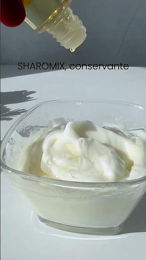 ¡Di adiós a las estrías con esta receta de Crema natural casera!