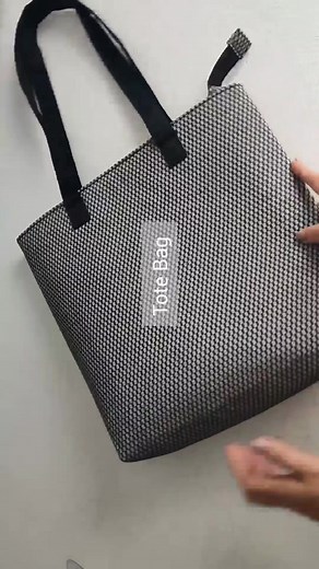 713K views · 12K reactions | 2 Way Bag - Tote Bag | Backpack | Tote Pack #sewingtutorial #fbreels #sewing #handmade #handmadebag #diyproject #sewingmachine #diy #craft #crafts #diycrafts | DIY Cheng | Facebook