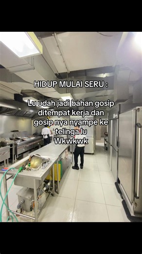 Ups 🫢 #creatorsearchinsights #fyppppppppppppppppppppppp #rasyidyogarisqianto #fyp❤️ #popwithyou