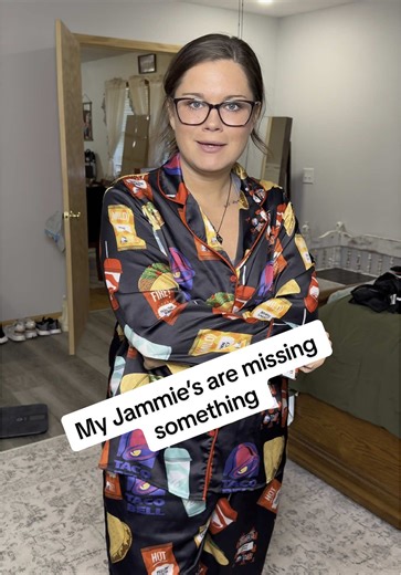 My fav taco Jammie’s are missing one thing #sheshowpajamas #tacopajamas #pajamasets #pajamajam #fashiontok