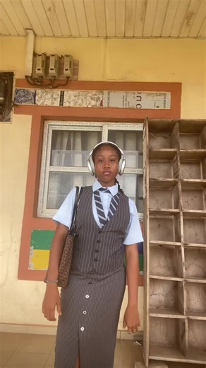 A Week of Unique Outfits: OOTW Highlights