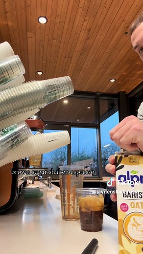 Making Delicious Starbucks Drinks: A Barista's Guide