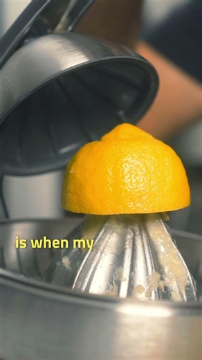 The Ultimate Hack for Squeezing Lemons & Oranges 🤩