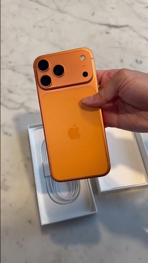 iPhone 17 Pro Max unboxing