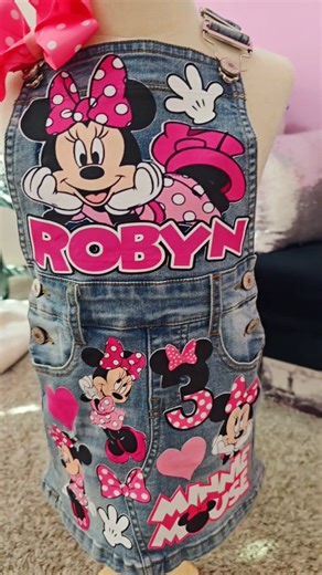 Pink Toes and Hair Bows© on Instagram: "Watch us make a Minnie Mouse skirt overall set for Robyn 💖🎀💖🎀 #minniemouse #minnieparty #minniebowtique #minnieoutfit #1stbirthday #sneakerhead #reels"