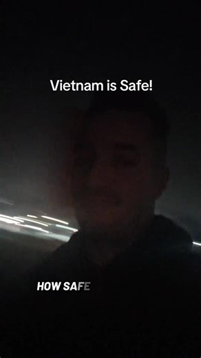 #Antoan #Vietnam #Safe #Suckhoe #toiyeuvietnam Safe. An toàn. Vietnam. Hanoi. Toi Yeu Vietnam. I love Vietnam. .