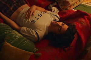 Lirik Lagu ‘Memories’ milik Conan Gray, Lengkap dengan Terjemahan - Sonora.id