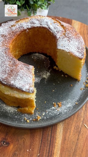 ✅ ENLACE: https://youtu.be/AiTttLqtzZo 👩‍🍳🥧5 BIZCOCHOS 🥰 en FREIDORA DE AIRE 👩‍🍳, te enseño estas ricas y sencillas recetas de bizcochos 😋😍 ✅1. BIZCOCHO DE YOGUR 🥛 INGREDIENTES: - 210 gr de harina de trigo común, la de todo uso (o 3 medidas del vaso del yogur) - 1 yogur de 125 gr natural sin azúcar - 125 ml de aceite de oliva suave (o 1 medida del vaso del yogur) - 3 huevos talla L - la ralladura de una naranja - 1 cucharadita de vainilla - 160 gr de azúcar (o 1 medida del vaso del yogu