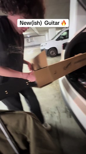 Gibson Les Paul Guitar Unboxing Experience