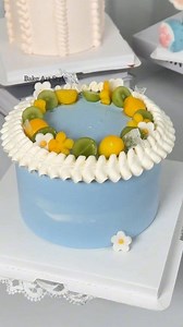 128K views · 1.8K reactions | Easy cake decorating tutorial for beginners #cake training #baking #reelstrending #cakeoftheday #cakedecorating #cakedesign #viralreelsfacebook | Bake Art Style | Facebook