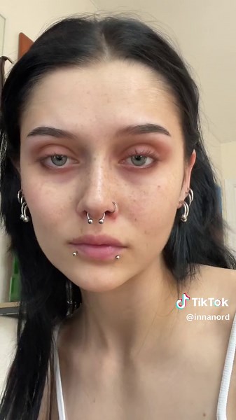 Hollow girl makeup, or basically jusy what i do when i wanna feel nice. #makeup