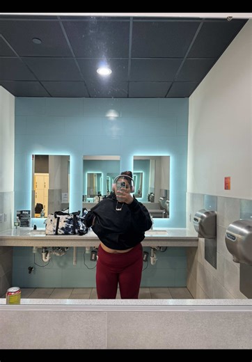 Instagram saw it first & you guys did yall big one 🥺🤍✨ ! So I’m sharing it with yall !! #fypシ #reelsinstagram #nitz Ending 2025 !! 🤍 - As this year comes to an end, I’m finally able to finish this video with so much gratitude. It wasn’t the easiest start, and there were moments that truly tested me, but I’ve grown to love this new lifestyle I’m building. I’m proud of how far I’ve come and excited for what’s ahead. Here’s to stepping into 2025 stronger, healthier, and closer to the new body an