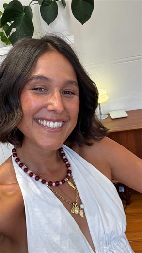 Sophie Pearce on Instagram: "Now that I’m home, first things first 👏🏽👏🏽 felt bloody good to see @jaye_dawnstudio after 12 months between hairies!"