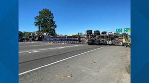 Semi-truck rollover on SR 167 in Sumner causes back-up