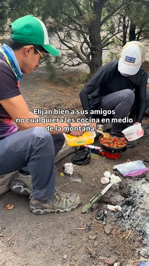 75K views · 3.5K reactions | Elijan bien  . . . . . . #volcano #hike #acatenango #montañismo #volcanacatenango #travel #landscape | Desnivel Tour | Facebook
