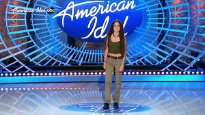 27M views · 457 reactions | It's about time that hairbrush got an upgrade, right Casey Bishop? ❣️ #AmericanIdol Watch Sunday at 8:00 p.m. on ABC 7! More Idol: https://abc7ny.com/americanidol/ | ABC7NY | Facebook