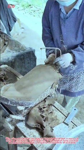 Proceso artesanal de tejas tradicionales de barro