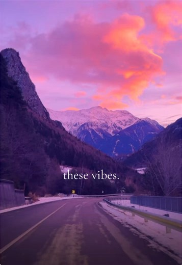 These vibes. #Mountains #Snow #Sunset #Travel #Roadtrip