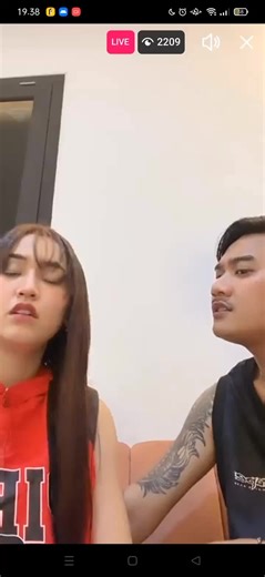 Gilga Sahid dan Happy Asmara: Musik yang Menggugah