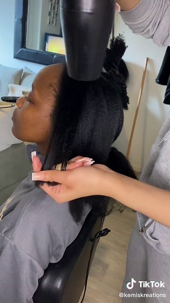 4C Hair Blowout Method Tutorial