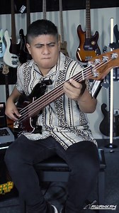 58 reactions | "The chicken" compuesta por Pee Wee Ellis y popularizada por el gran Jaco Pastorius con el sonido único de su bajo Fretless Si andas en busca de un bajo Fretless este Sadowsky Metro Express es una gran opción!  https://awankayimport.wixsite.com/tienda/product-page/fretless-sadowsky-metro-express-vintage-jj-5-cuerdas-bk | Alvaro Sovero | Facebook