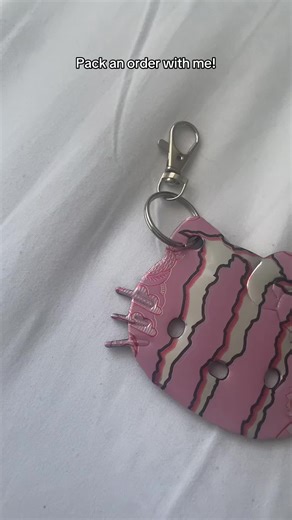 Tyyy! Depop is linked in bio xx #smallbusiness #kittykeychain #fyp #australia #sodacans #monster