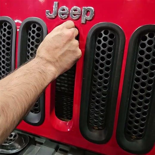 How to Open Jeep wrangler bonnet with key