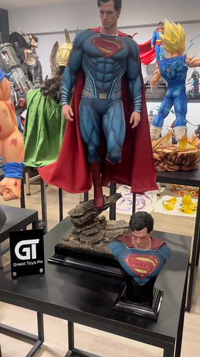 JND Studios - Justice League Superman Hyperreal Movie Studio Exclusive Version (Licensed) Dimensions: H87cm W31cm D31cm Scale: 1/3 | Great Collective Toys