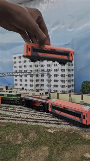 Vande bharat toy train #train #modelrailway #centytoys