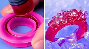 Epoxy resin diys that you can easily repeat. 🤝 | 5-Minute Crafts