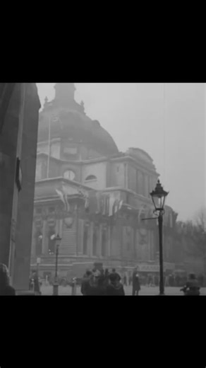 🎥 In this short video, Revd Tony Miles reflects on how the @unitednations first met at Methodist Central Hall Westminster 80 years ago this week. He also shares words from Prime Minister Clement Attlee, spoken in 1946 — just six months after the Second World War ended, following the loss of more than 100 million lives. 🕊️ All are welcome to a Service of Thanksgiving for the United Nations 📅 Saturday 17 January ⏰ 11am (please be seated by 10:30am) 🎟️ Free to attend — booking required 🔗 Book 