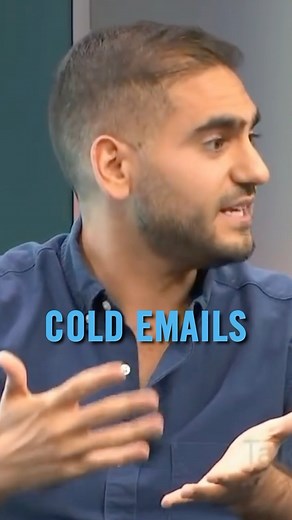 How to write the best cold email? I got this template from Tim Ferriss and it… works. Screenshot the template at the end of the video if you want to use it. #coldemails #networking #timferriss | Alex Banayan | Facebook