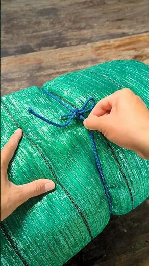 Diy/ Tutorial: Learn how to tie a quick release knot for packing.